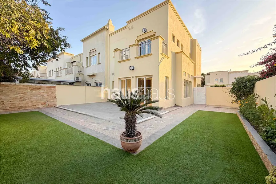 3-Room Apartment in Dubai, 210 m²