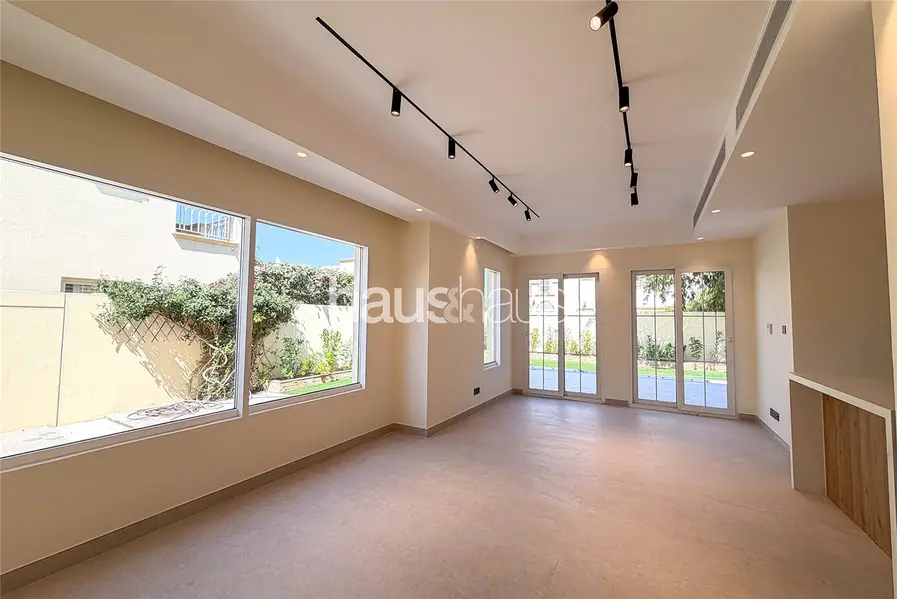 3-Room Apartment in Dubai, 210 m² photo 2