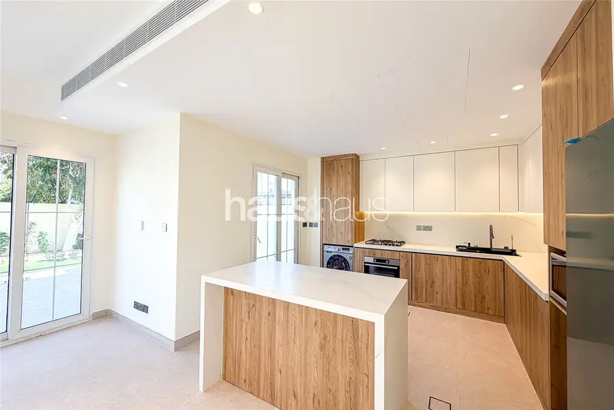 3-Room Apartment in Dubai, 210 m² photo 5