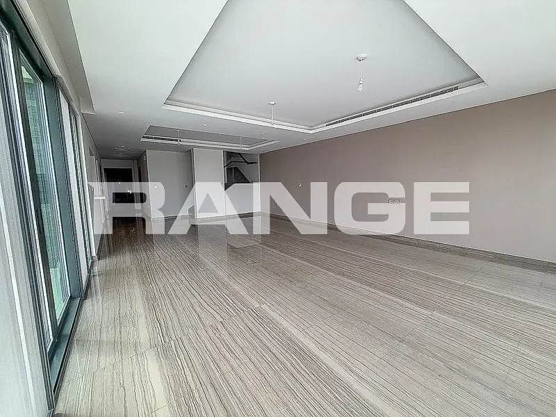 6-Room Apartment in Dubai, 322 m²