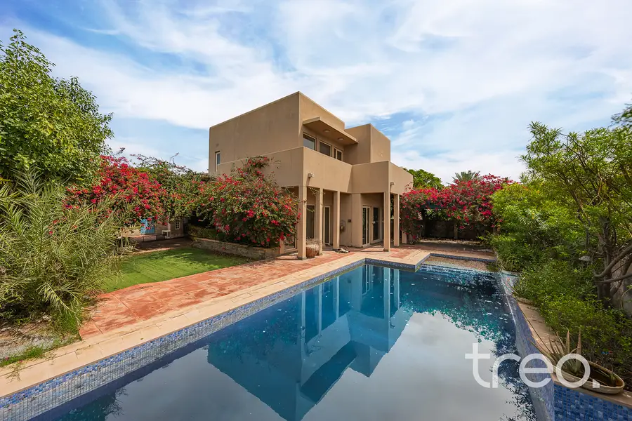 3-Room Apartment in Dubai, 309 m²