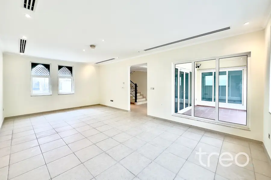 3-Room Apartment in Dubai, 285 m² photo 2