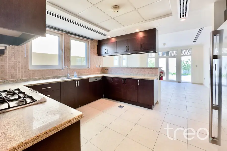 3-Room Apartment in Dubai, 285 m² photo 3