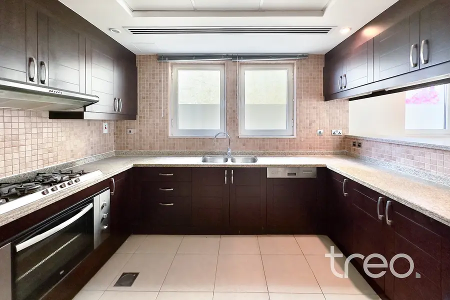 3-Room Apartment in Dubai, 285 m² photo 4