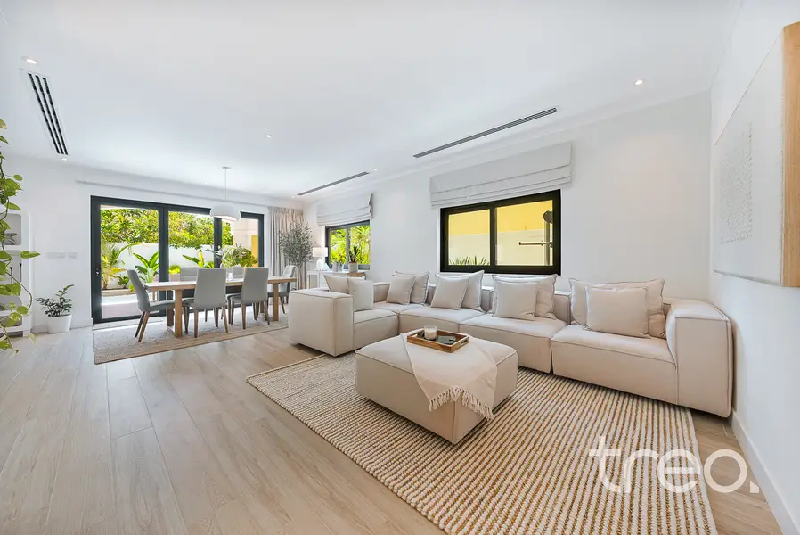 4-Room Apartment in Dubai, 328 m² photo 3