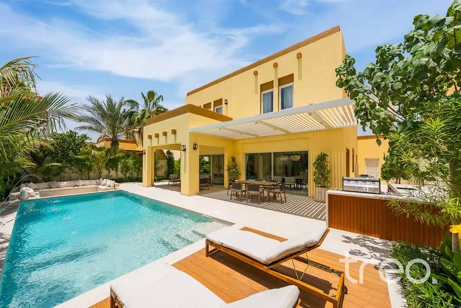 4-Room Apartment in Dubai, 328 m²