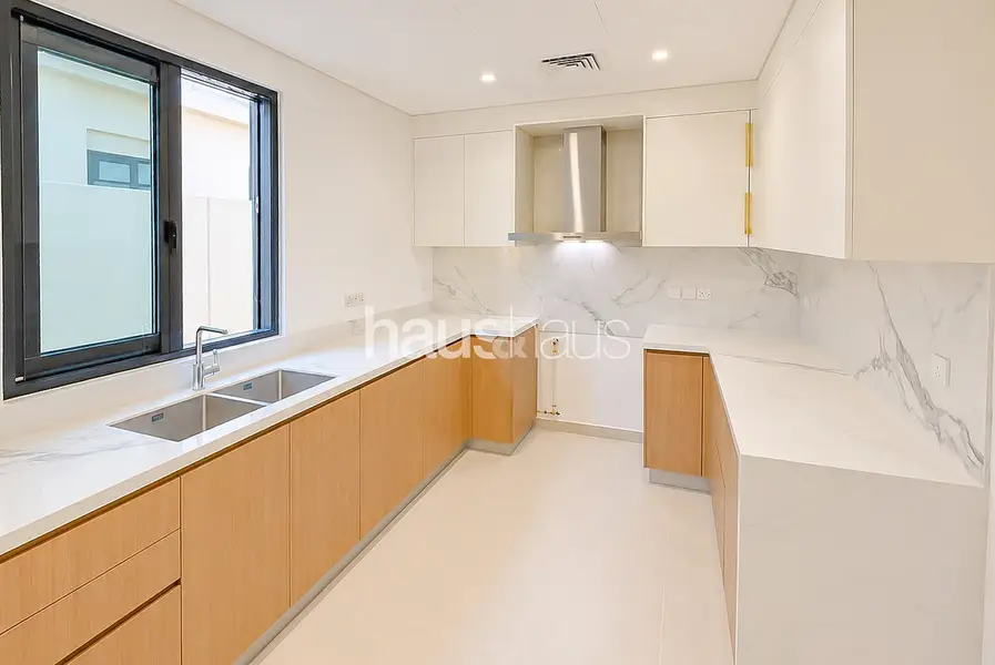 4-Room Apartment in Dubai, 297 m² photo 4