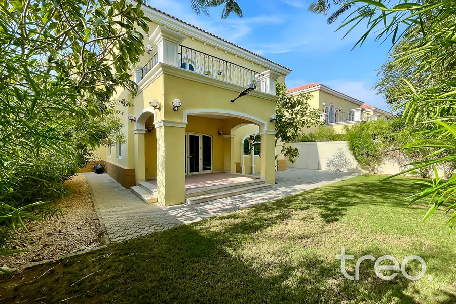3-Room Apartment in Dubai, 328 m² photo 2