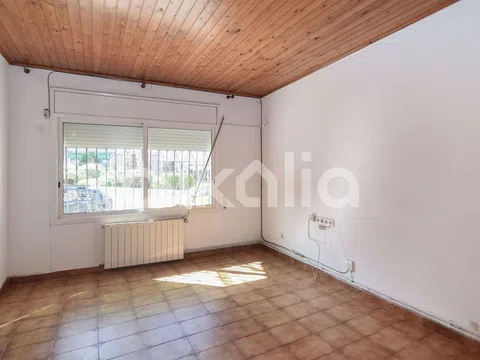 3-Room Apartment in Barcelona, 106 m²