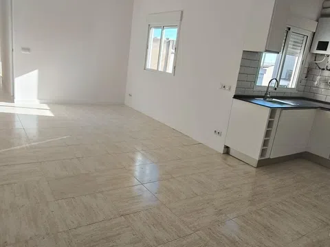 2-room penthouse in Calella, 67 m²