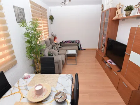 2-Room Apartment in Barcelona, 62 m²