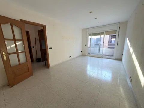 2-Room Apartment in Barcelona, 68 m²