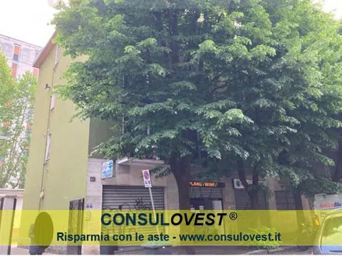 2-Room Apartment in Milan, 58 m²