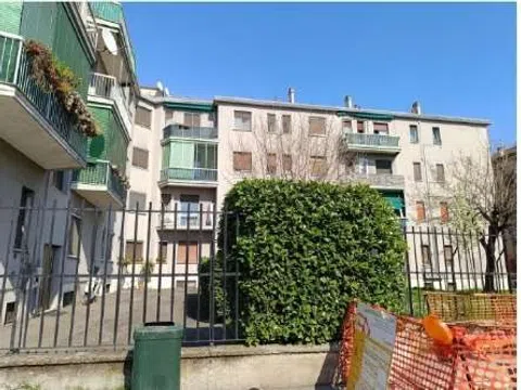 3-Room Apartment in Milan, 68 m²