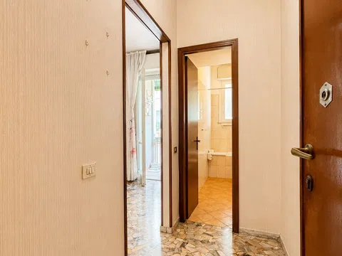1-Room Apartment in Milan, 30 m² photo 2