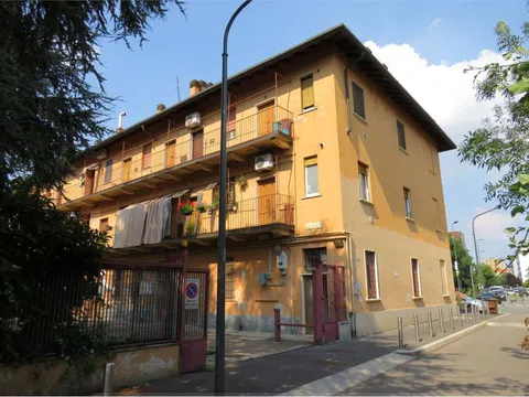 3-room apartment in Trenno, Milan, 59 m²