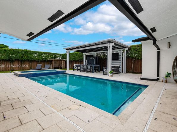 4-Room Apartment in Miami, 139 m²