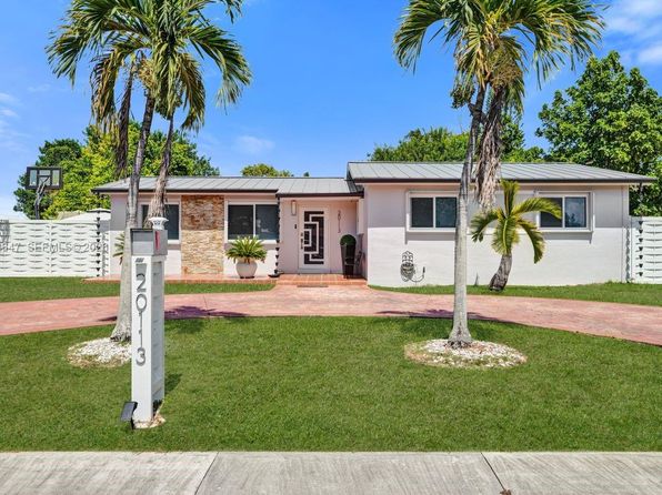 4-Room Apartment in Miami, 163 m²